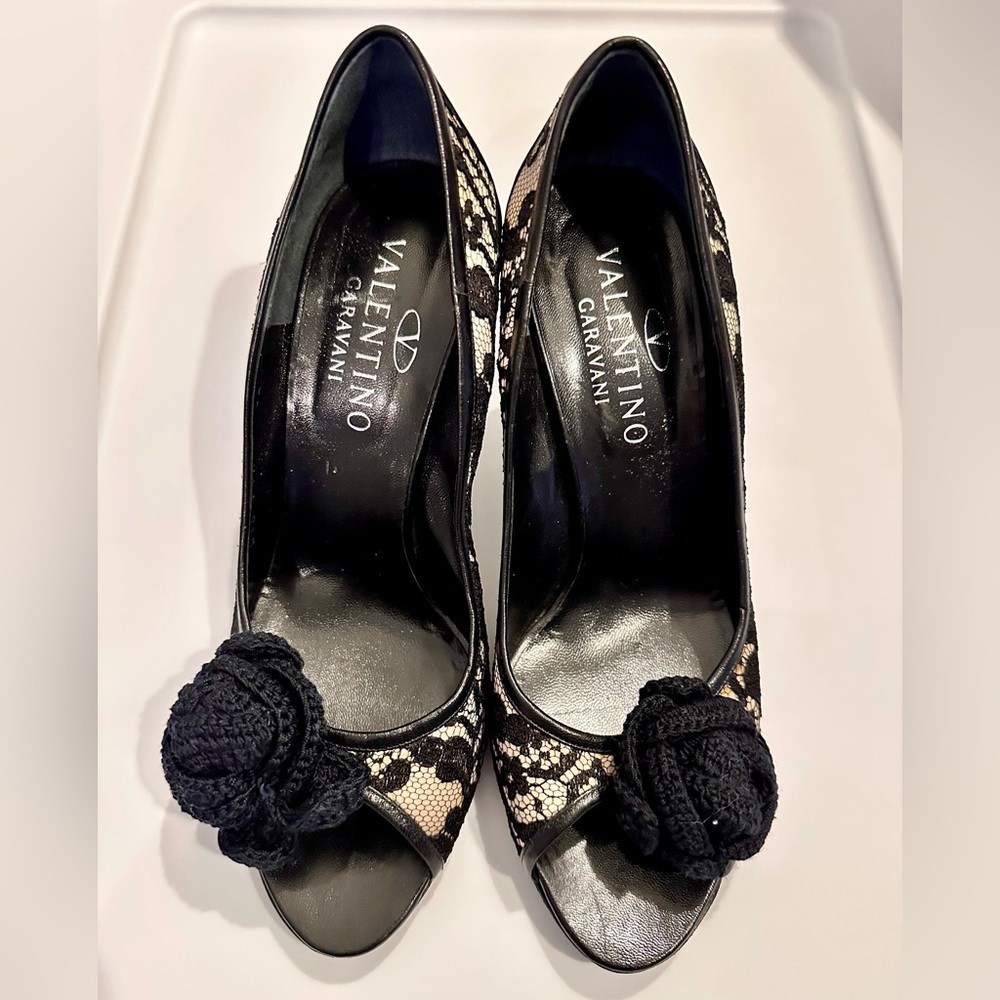 Valentino Lace & Crochet Flower Heels Size 39